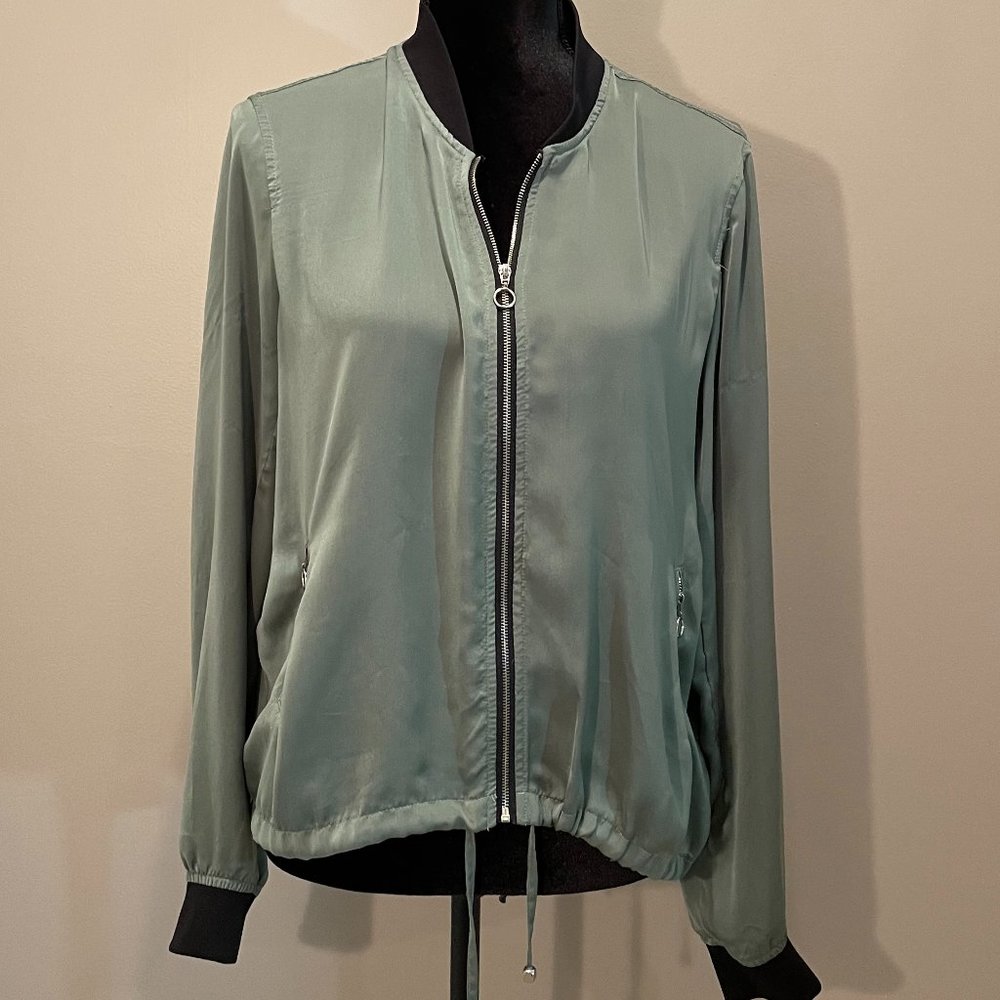 Cloud Chaser Girls Lgt Wgt  Lng Sl Zippered Jacket sz XL